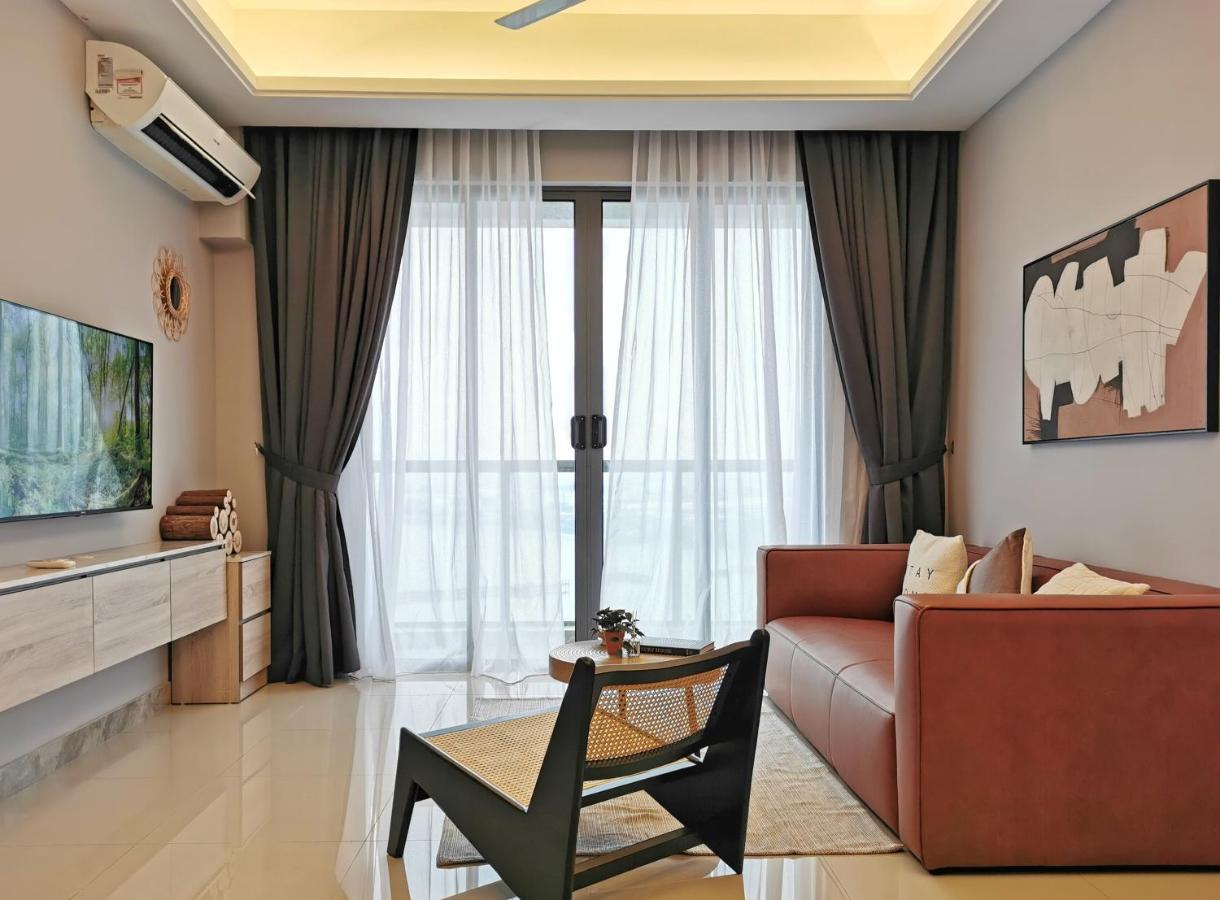 Yussy 2 Bedroom Sea View Condo At R&F Princess Cove Джохор-Бару Экстерьер фото