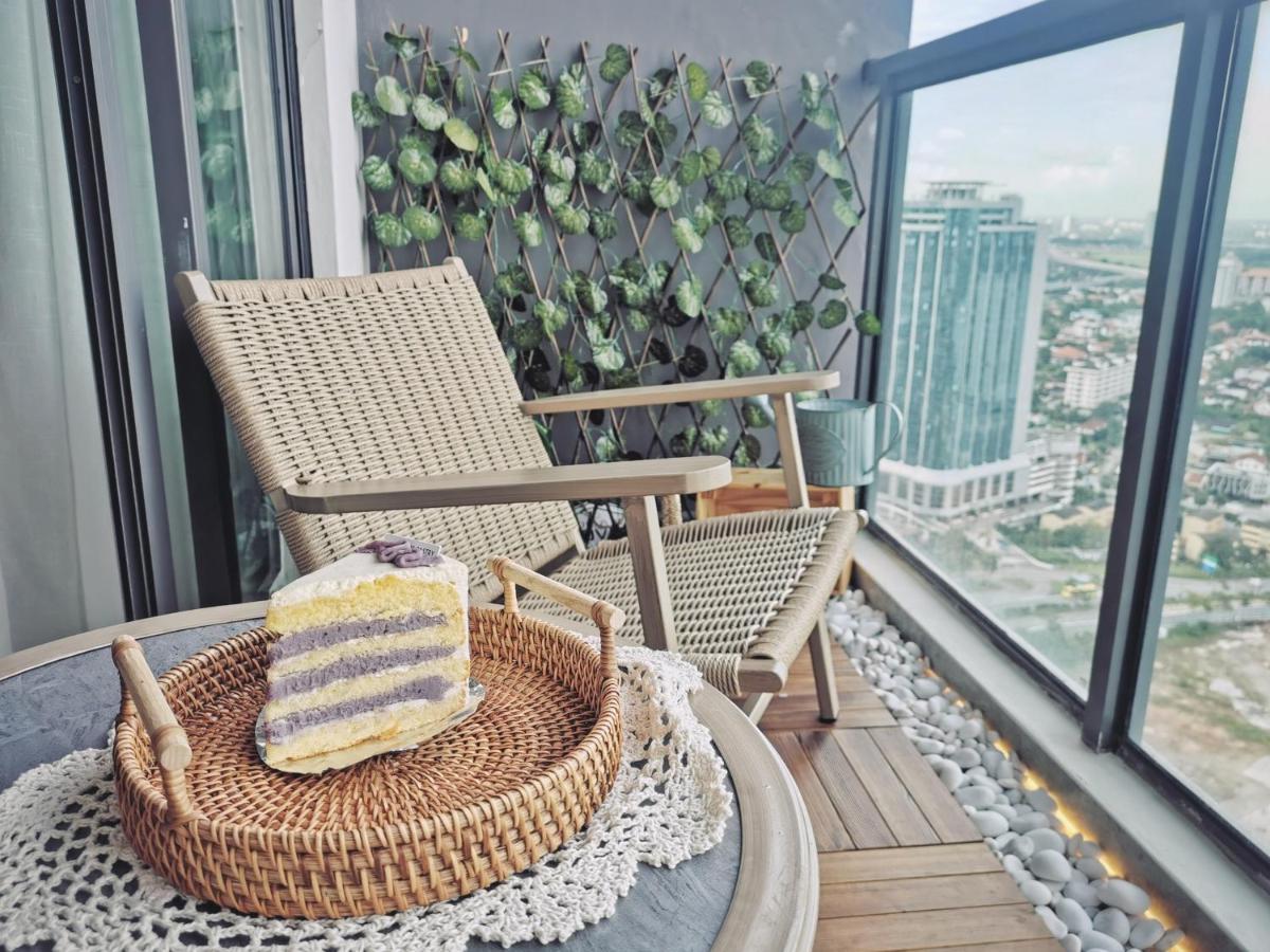 Yussy 2 Bedroom Sea View Condo At R&F Princess Cove Джохор-Бару Экстерьер фото
