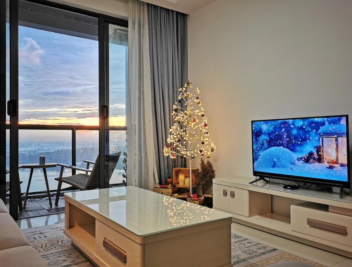 Yussy 2 Bedroom Sea View Condo At R&F Princess Cove Джохор-Бару Экстерьер фото