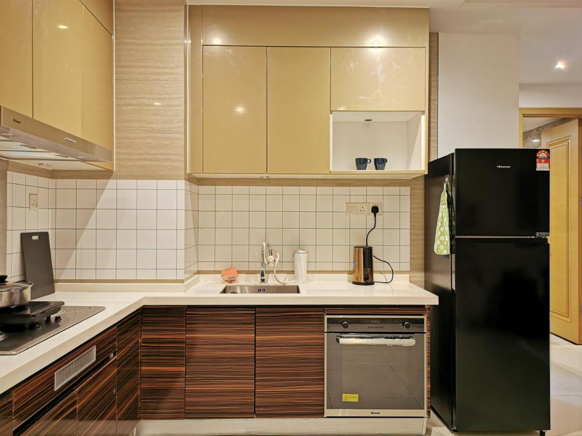 Yussy 2 Bedroom Sea View Condo At R&F Princess Cove Джохор-Бару Экстерьер фото